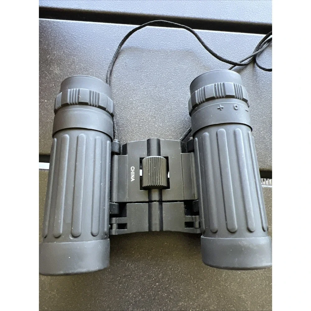 Celebrity Cruises Compact Binoculars 8x21 Folding Pocket Travel Optics W/ Case